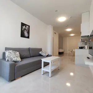 Apartamento Rentalsevilla San Luis, Sevilla